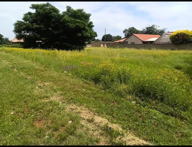 1,126M² VACANT LAND FOR SALE IN KOOKRUS
